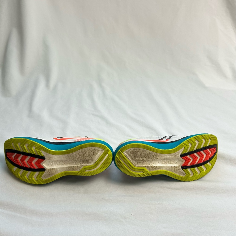 Saucony Women’s Endorphin Pro Running Shoe, SZ 7.5 - Picture 4 of 6